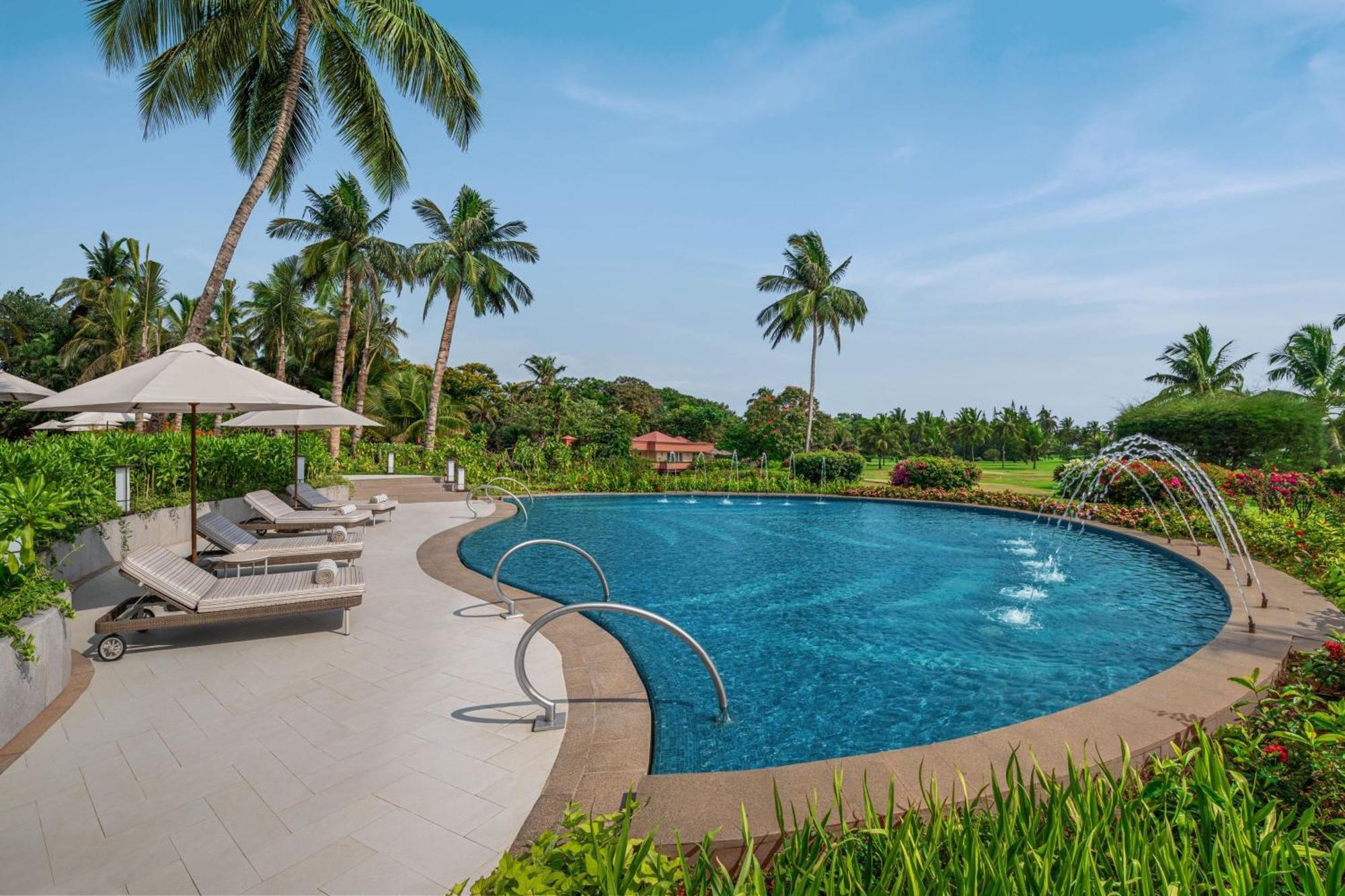 The St. Regis Goa 5* Cavelossim
